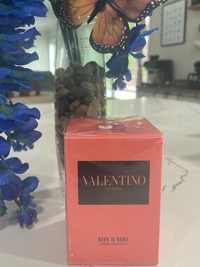 🪸🪸VALENTINO BORN IN ROMA CORAL FANTASY EDP  1.7 OZ- sealed authentic
